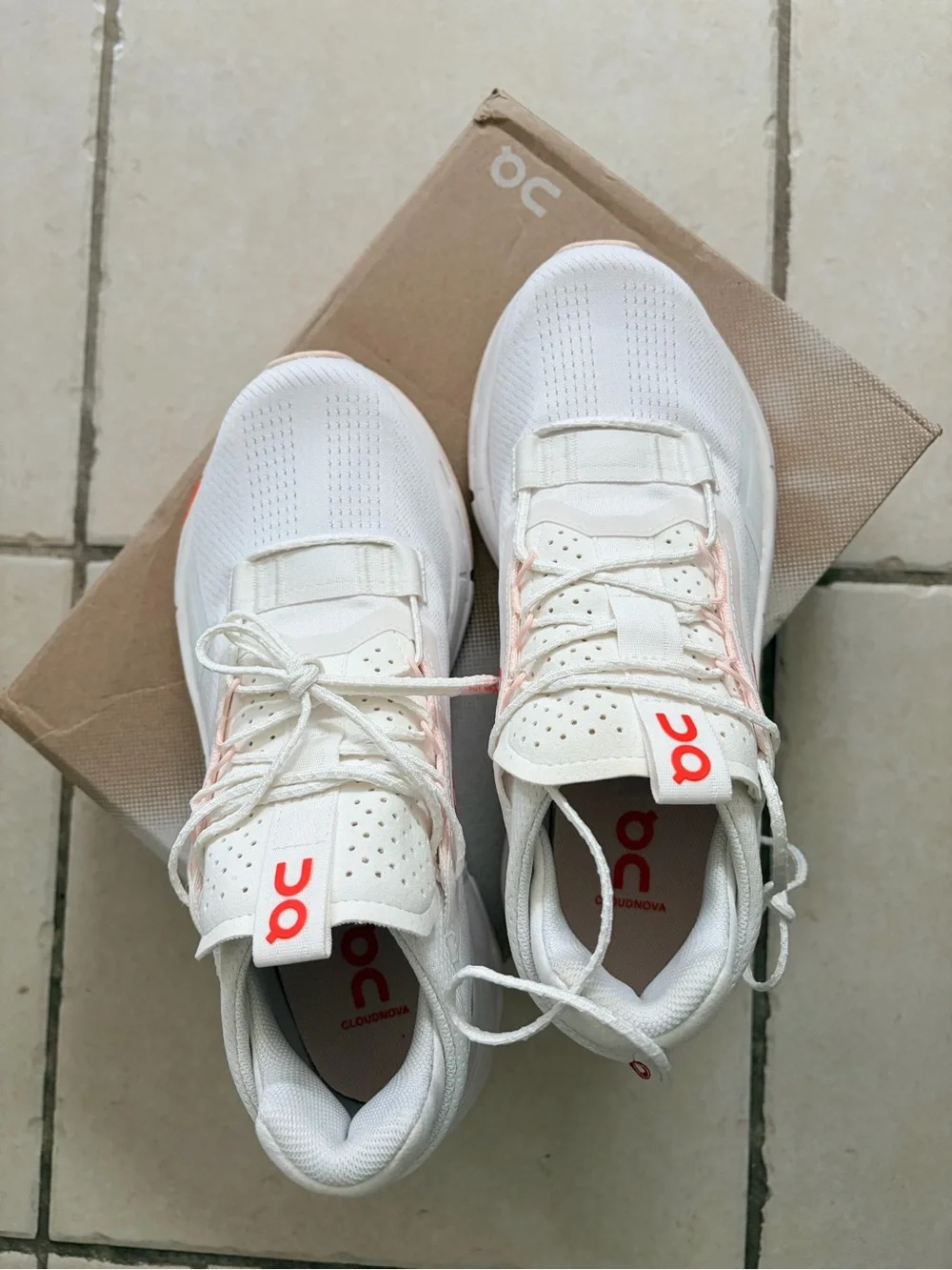 On Running Cloudnova 2 White/Flame Women’s Sneakers brand new